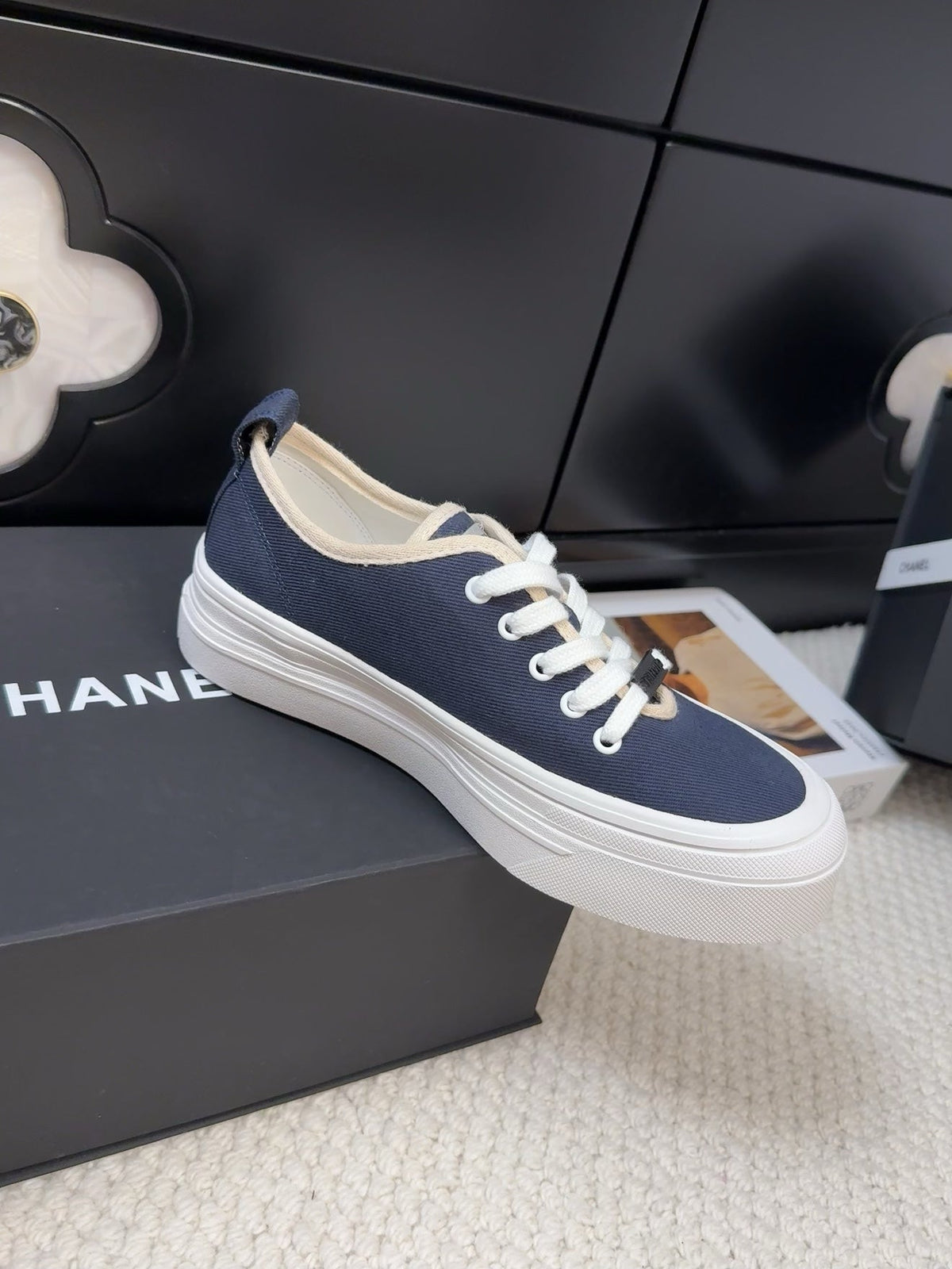 CHANEL TRAINERS SHOES IN NAVY BLUE FABRIC